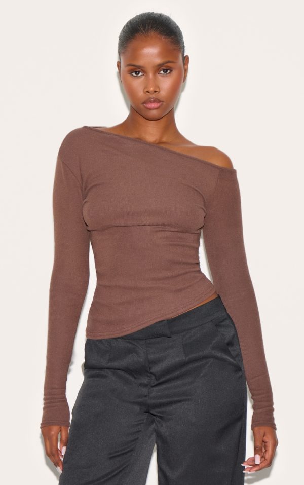 425a3ec3d327140bcc21c39c6f7eec6e89f7e47d_CNM1440_1_chocolate_soft_touch_rib_asymmetric_long_sleeve_top