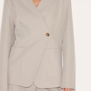 42d46c59a7a16a9dd8509dab5bd6a03444f3c5ed_CNM1901_4_sand_tailored_woven_asymmetric_blazer