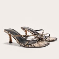 43486b3ca945d95dde316cce3fc1a578f55dcf71_CNL4005_2_snake_pu_square_toe_strappy_toe_thong_mid_stiletto_heeled_mules