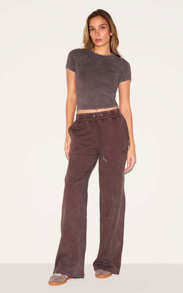 44c7a9d45b3353332573855b134088092ca262e2_CNH3716_3_chocolate_washed_cotton_longline_fitted_t_shirt