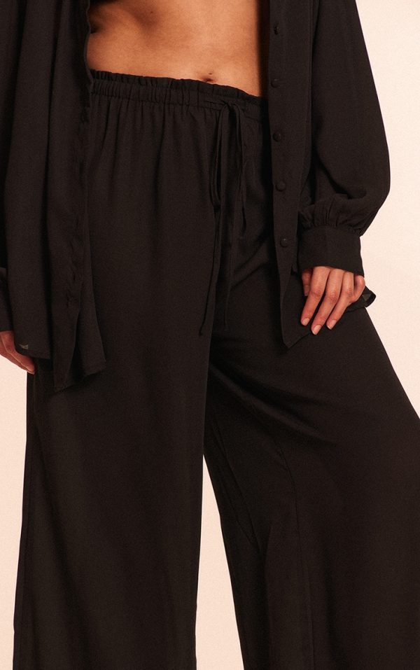44cbd4d2898347f9fd8c3fdcc22638686f879018_CNM2827_4_plus_black_tie_waist_beach_trousers