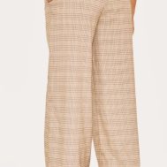 46b625793df6b01a9526a7c05d6d4c2b5d93304f_CNL8375_3_petite_brown_checked_wide_leg_trousers