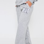 47680c5df46e53c08eade2c172ce78753bee32ed_CNF8397_2_prettylittlething_ash_grey_borg_applique_wide_leg_joggers