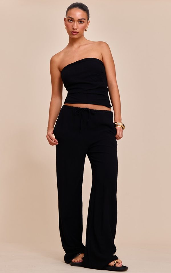 48ad8057aa008f4806e5e8b7ccf4c1f7ca1509fd_CNM9990_3_black_textured_bandeau_top