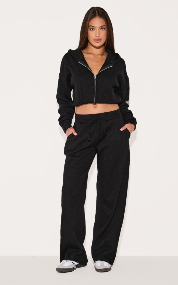 496ccee0a9c23ad829ae6651ff4cd56758d74a92_CNM0142_3_black_waffle_detail_hooded_cropped_jacket