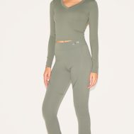 49bd4de067ef5350f52d981a7b7ce7e59cd5e7e0_CNK6492_1_olive_sport_metal_badge_sculpt_high_waist_flare_trousers