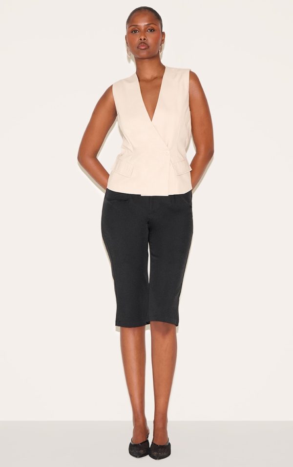49c0affb78bf53ec797a023963a9058cac3f62a8_CNL9819_3_sand_boxy_asymmetric_waistcoat