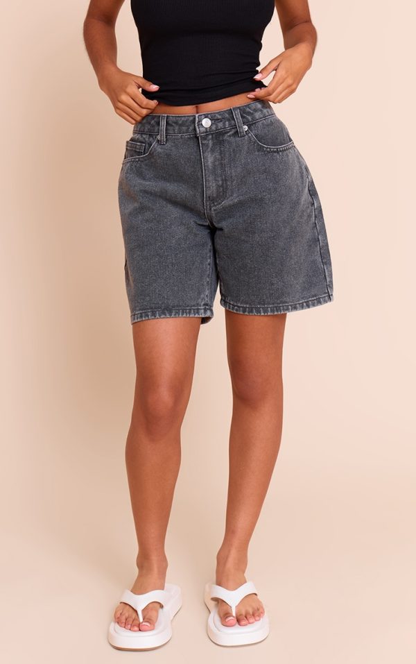 4a3622f65946ec51948ce7dec9c328acfedd82e5_CNM3434_2_petite_washed_grey_low_rise_baggy_boyfriend_shorts