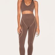 4a839bcc8ce1d757287f7ab5941f11e16c6168f3_CNM3816_3_chocolate_ribbed_seamless_sports_bra