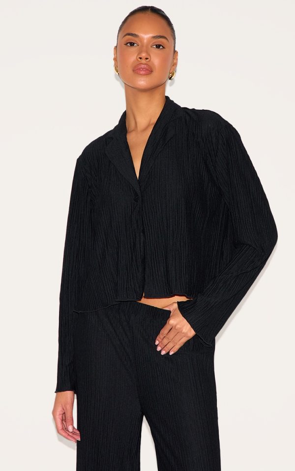 4b7598d48c62a0580d073b09f3fe789a644fa815_CNK4753_1_black_textured_pleated_button_front_shirt