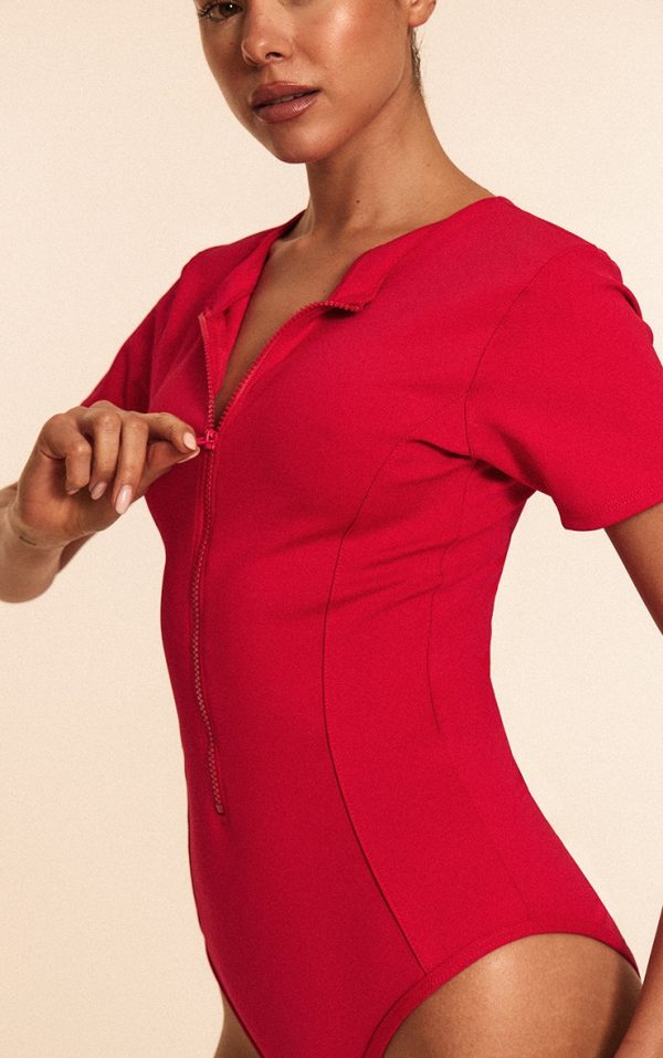4d706ce006fad6a796f1a952ee3f4c1f3cd3e23d_CNL6554_4_red_scuba_zip_up_swimsuit
