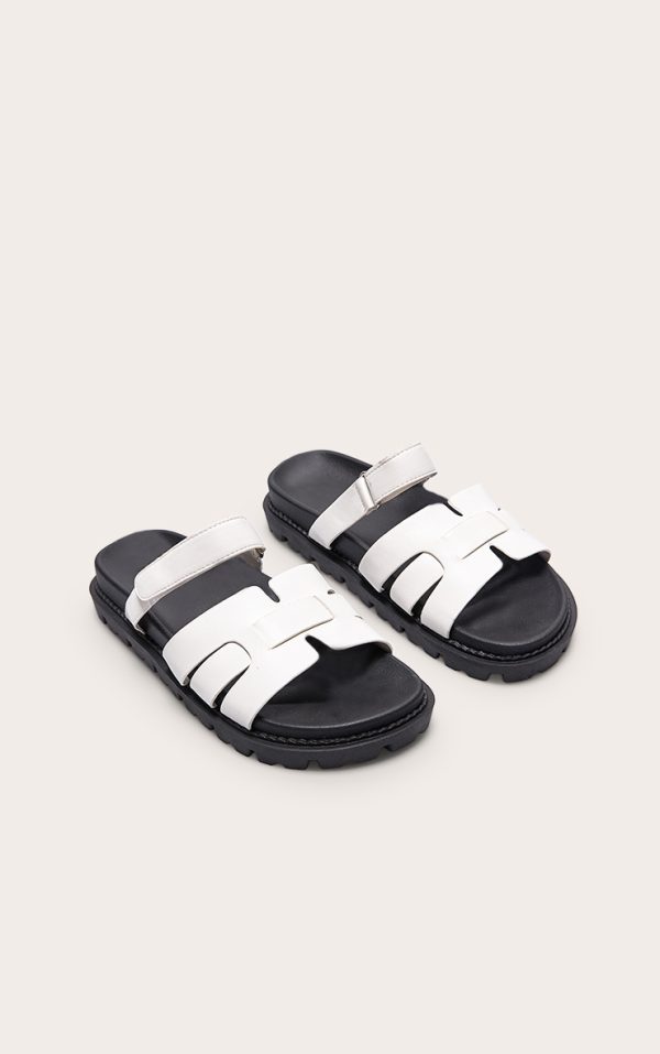 4e43d85281af641cb95b442f6da7d27f8fe9ca9f_CNH6996_2_white_wide_fit_pu_round_toe_velcro_strap_chunky_sandals
