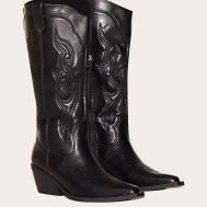 4e85b37d4d4afa1aafb9d40703347356cab6c150_CNK8037_2_black_pu_point_toe_western_calf_high_boots