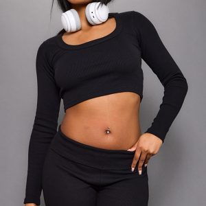 Black Rib Scoop Neck Long Sleeve Crop Top