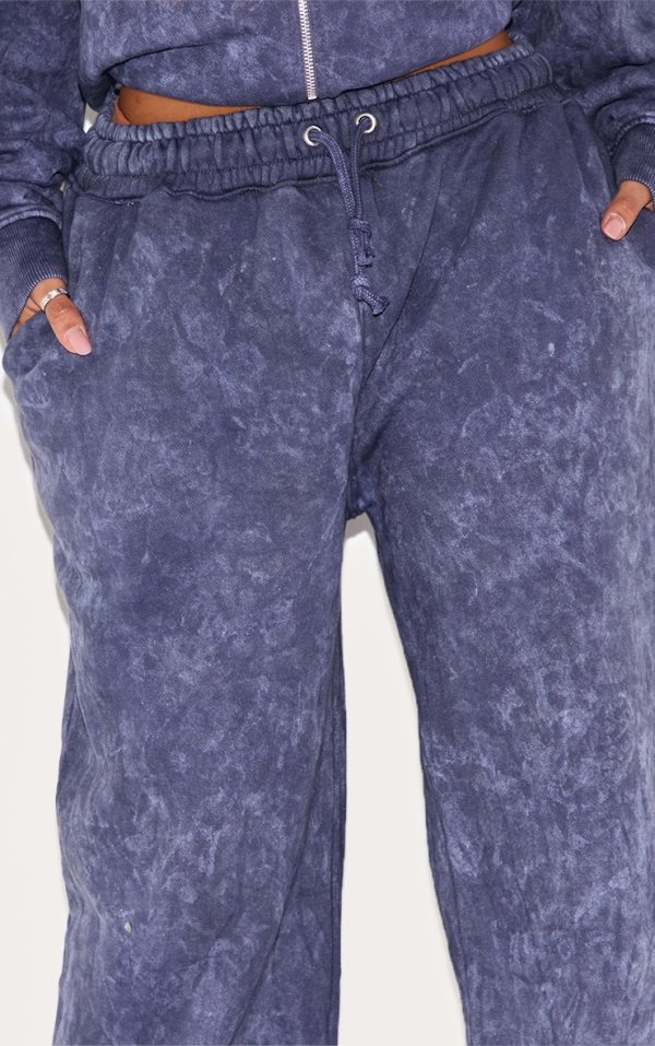 4f43a0d0242476c07f41f9751692d491da3050f1_CNK6200_4_shape_navy_washed_wide_leg_joggers