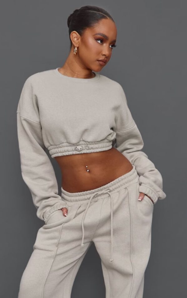 4f4fbb8670aaf28e10bb4ffe21f183016b0aee44_CNG1132_1_petite_moss_grey_crop_elasticated_sweat_top-1