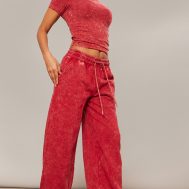 4f6b18249a5e2d40ee32448ee63b67797f583dc2_CNH3715_3_red_washed_cotton_longline_fitted_t_shirt