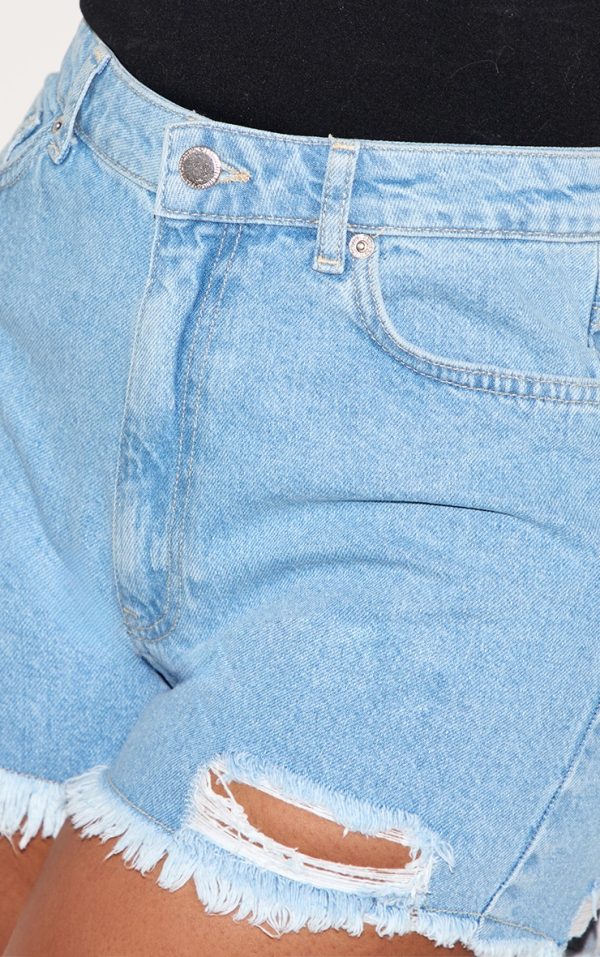 4f6c761aec7b5aa222cdf7337646f581c6008311_CMQ4299_5_prettylittlething_shape_bleach_wash_ripped_denim_shorts