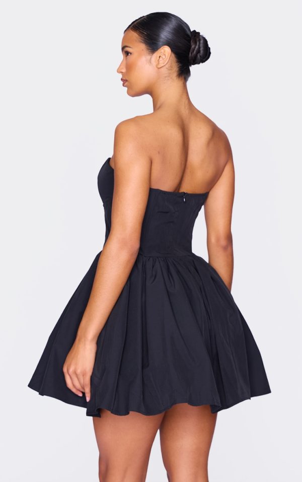4fecb9a4cb272276b2d9f03ae36a8320015fcae2_CNK8532_2_black_bandeau_corset_detail_shift_dress
