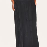 4ffbad656f2302066de0fce323ef8133a0b3f012_CNL9137_3_black_asymmetric_drop_waist_maxi_skirt-1