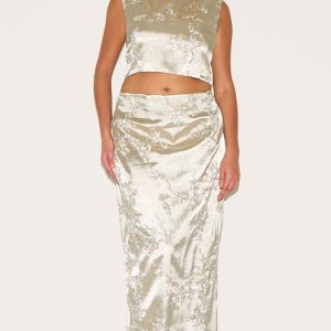 Plus Pastel Green Floral Embroidered Maxi Skirt