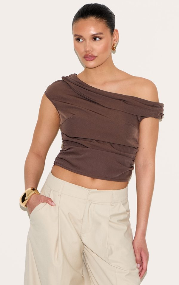 510c47176804c28db2ba151bf52646d716490a94_CNM4016_1_brown_asymmetric_ruched_top