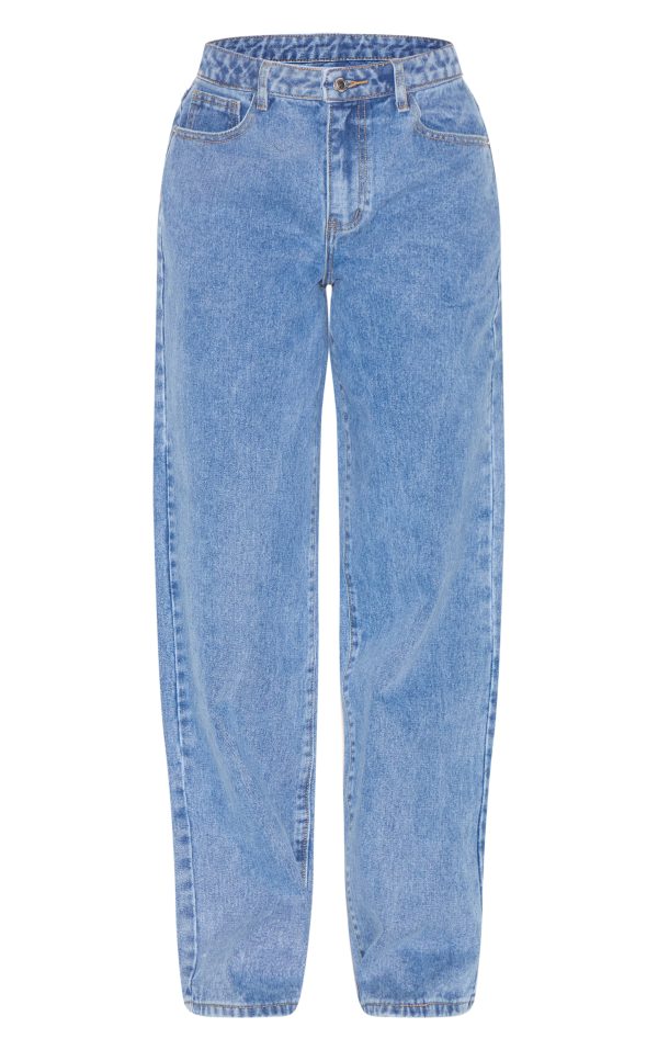 523aa62a552ac5e7dd302d8c780b0613e12cad31_CNM0602_5_mid_blue_wash_mid_rise_straight_leg_jeans