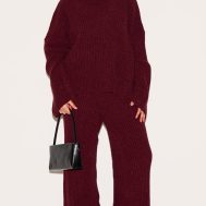 52e4f8aaca451a68c1e79f97bbd3d597fc1fa7d3_CNM3925_3_plus_burgundy_rib_boucle_knit_oversized_jumper
