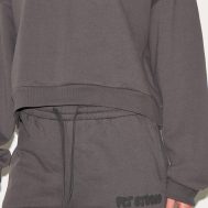 53945e3a685bcb6acdd8d4d494ad6b99fad8335d_CNK1376_4_prettylittlething_tall_charcoal_premium_studio_print_straight_leg_joggers