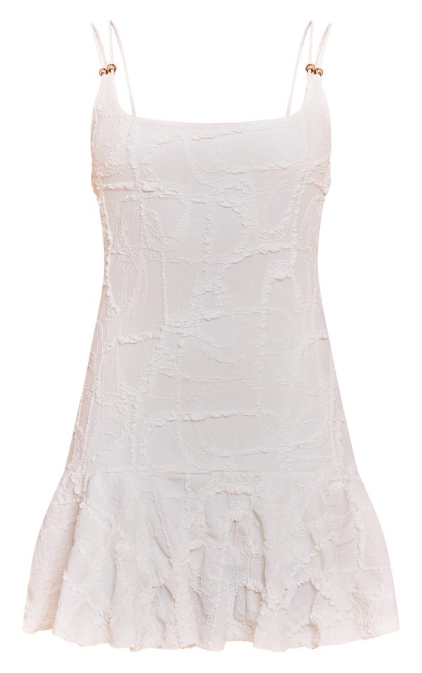 539693f4f1f4512ab3de0cc966d81eca4be5dd7b_CNM7009_5_petite_white_textured_double_strap_shift_mini_dress