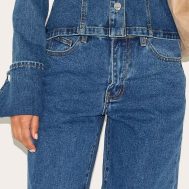 543c1ad4383f7e30694c4429d144f1c092ecb3b0_CNL7768_4_petite_mid_blue_wash_straight_leg_mid_rise_jean