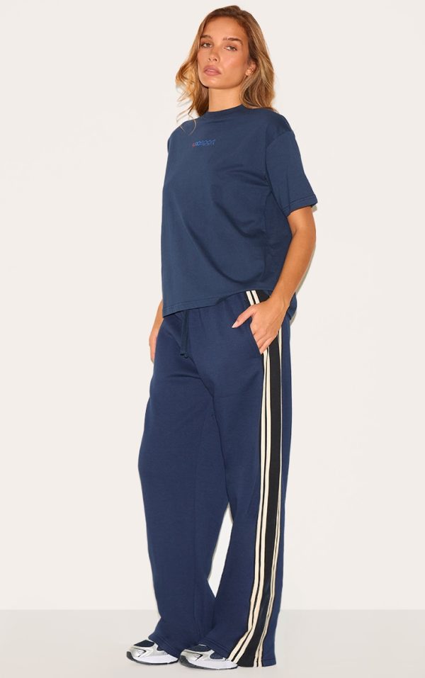 5451a7461a73949d42a700e2037658a0dcfc7f8c_CNL7889_1_navy_contrast_stripe_detail_wide_leg_joggers