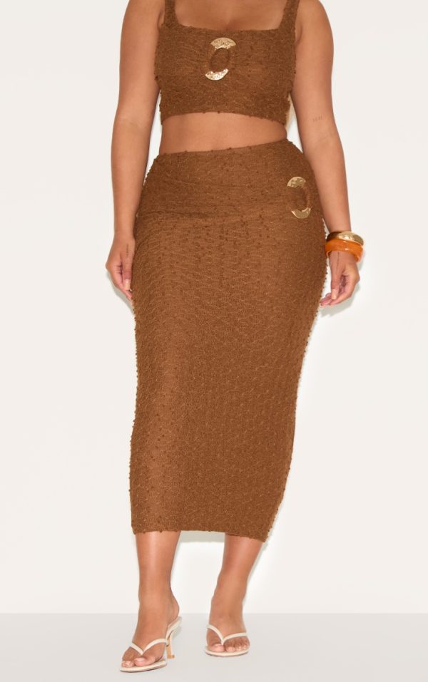 5451bd57c863e4e29f264806896351b4ca3afb3b_CNM6449_2_shape_mocha_textured_gold_hammered_ring_midaxi_skirt