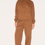 54b7310e0344a2c013b393fb89f5ac6b347175cb_CNM4820_1_taupe_prettylittlething_premium_embossed_wide_leg_joggers-1