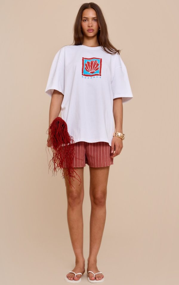 54e6e227e9c38a9b12aa33249aa897e9b1eb5dab_CNN4315_3_white_majorca_shell_graphic_cotton_oversized_t_shirt