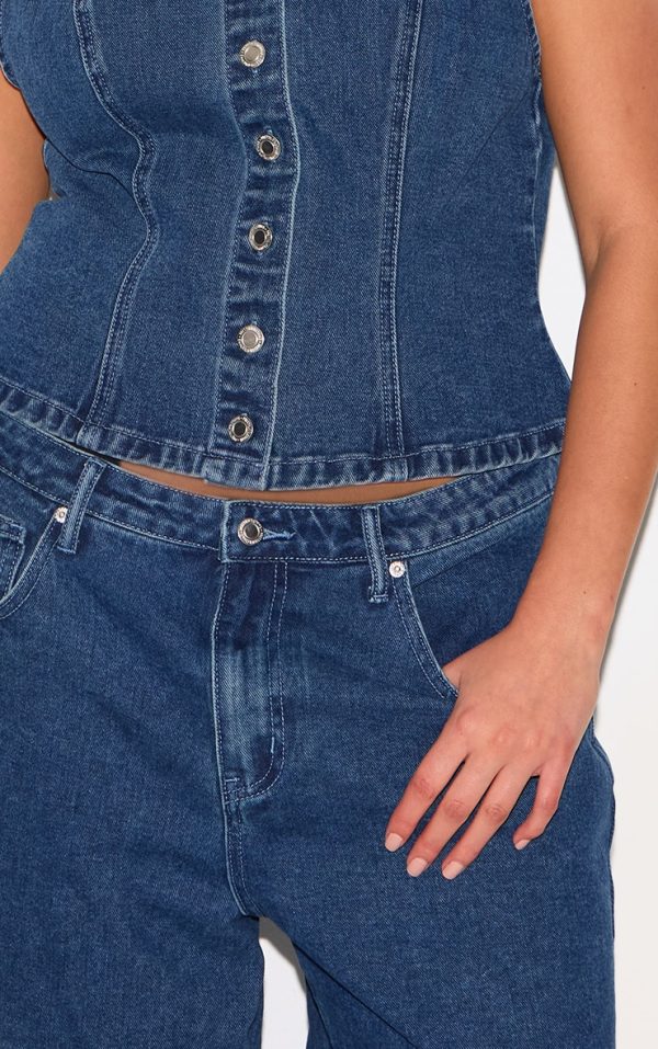 5542b08729dbcf1f6c6d208ae7107a06086e8712_CNL6424_4_plus_indigo_straight_leg_denim_jeans