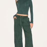 558cf6c8ce6712738dbe3bab87ddd86431135414_CNK5070_1_prettylittlething_forest_green_washed_low_rise_oversized_wide_leg_joggers
