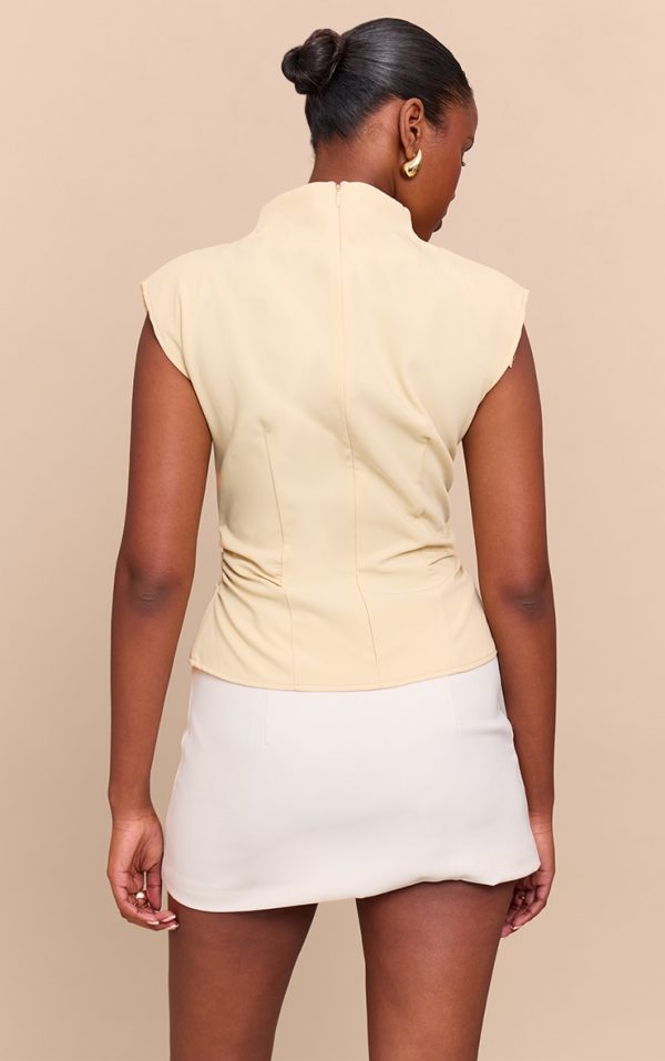 5591bff5c21c302a8917f80becc933574367ede2_CNM8378_2_butter_yellow_ruched_woven_shoulder_pad_top
