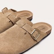 56633a0b3bf8fe76552796c9ec25b0dab726dd9d_CNL1974_4_cream_real_suede_leather_round_toe_buckle_slip_on_clog