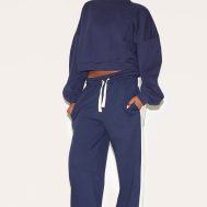 56daaec411944903d4397063e8be83bb7d0b6d30_CNL7440_1_navy_premium_boxy_sweatshirt