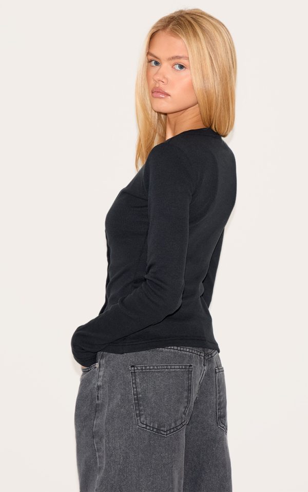 56e1f37e6a5416152793eeef1a6e18f3e76475c5_CNL8016_2_black_button_down_asymmetric_long_top