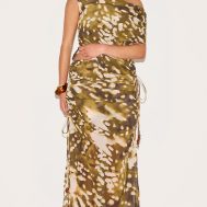 572717ac198777f9bb6a76275f25218603f9aad8_CNM5906_3_plus_stone_blurred_abstract_printed_chiffon_cowl_bead_detail_sleeveless_top