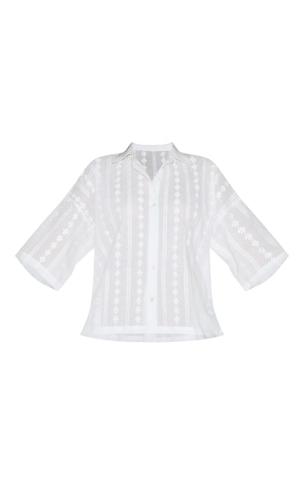 57a86f9bb9697ffb066415063a2c6bbf077f8b60_CNM3234_5_white_broderie_boxy_shirt