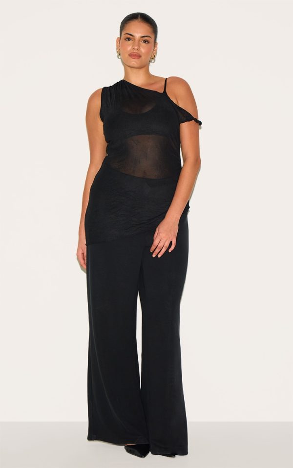 57c679cfda02b99041a4ad2497a152c7be0eb158_CNM3026_3_plus_black_crinkle_mesh_twist_sleeve_detail_long_top
