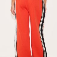 584e51deb916a8667c72493373a8c5dbea50032f_CNL7890_3_red_contrast_stripe_detail_wide_leg_joggers