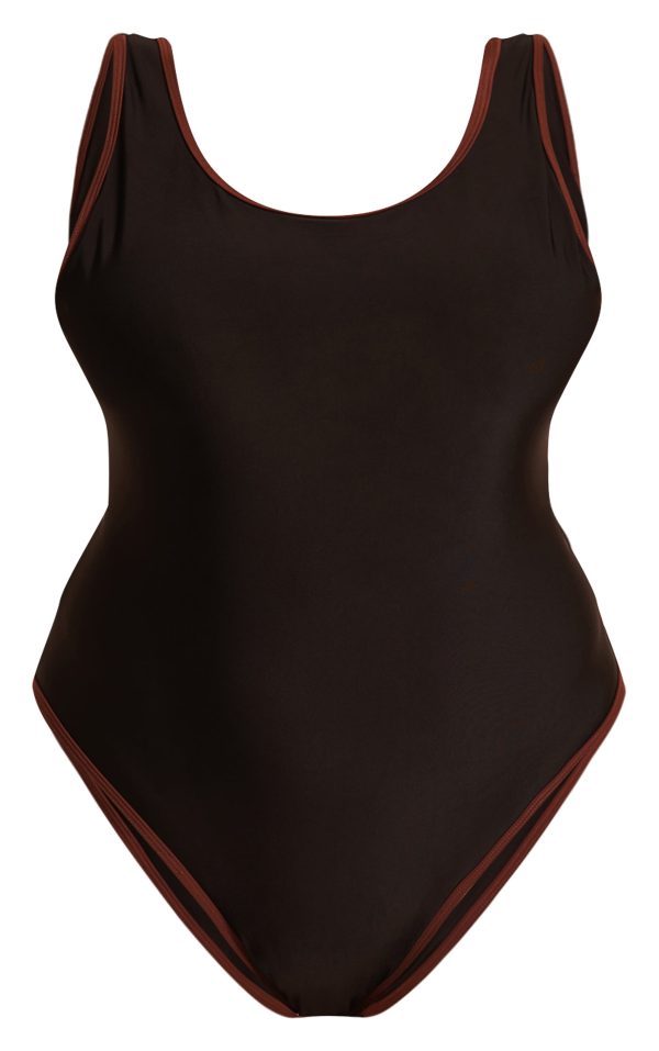 5941411f98aa15c6cacf4800f80dff1e0d2b95a0_CNM4870_5_plus_black_contrast_binding_scoop_back_swimsuit