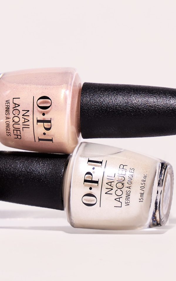 598a72e26e9c500947d7d9179d0017180f635f4b_CNM6915_4_opi_nail_lacquer_hands_in_the_clouds