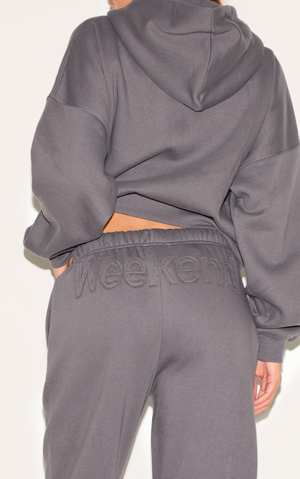 59f1a6d5d457fec7a2b9426270e4299df975bd0f_CNM4808_4_charcoal_washed_weekend_applique_thin_waistband_cuffed_joggers