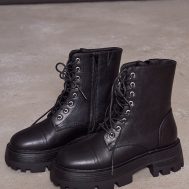 5a952489b70cb1f5b172aa1d268fa0ef6ea6534d_CNF5427_3_black_lace_up_chunky_sole_hiker_boots