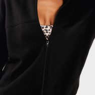 5b66ca329dcf0379efef1366b5a53b3ef024314b_CNK4386_4_petite_black_seam_detail_zip_through_track_top